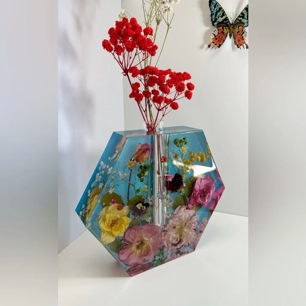 Real Dried Flower Resin Vase